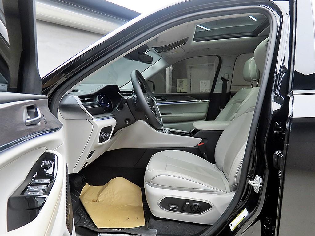 Jeep Cherokee - Vista 5