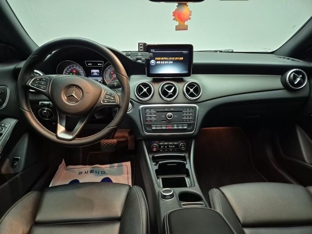 Mercedes Benz CLA Class - Vista 5