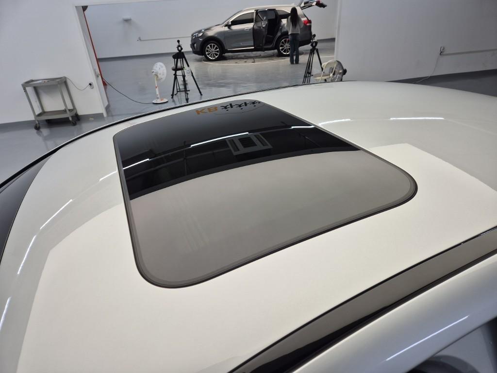 Mercedes Benz E class 2020 Plateado - Importación desde Corea - HF Imports Iquique - Foto 13