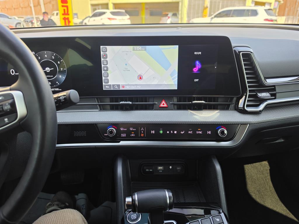 KIA Sportage 2023 Blanco - Importación desde Corea - HF Imports Iquique - Foto 16