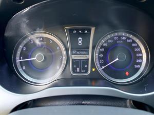 HYUNDAI Grandeur - Vista 12