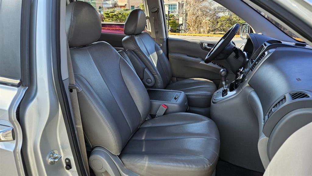 KIA Carnival - Vista 11