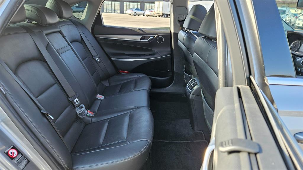 HYUNDAI Grandeur - Vista 11