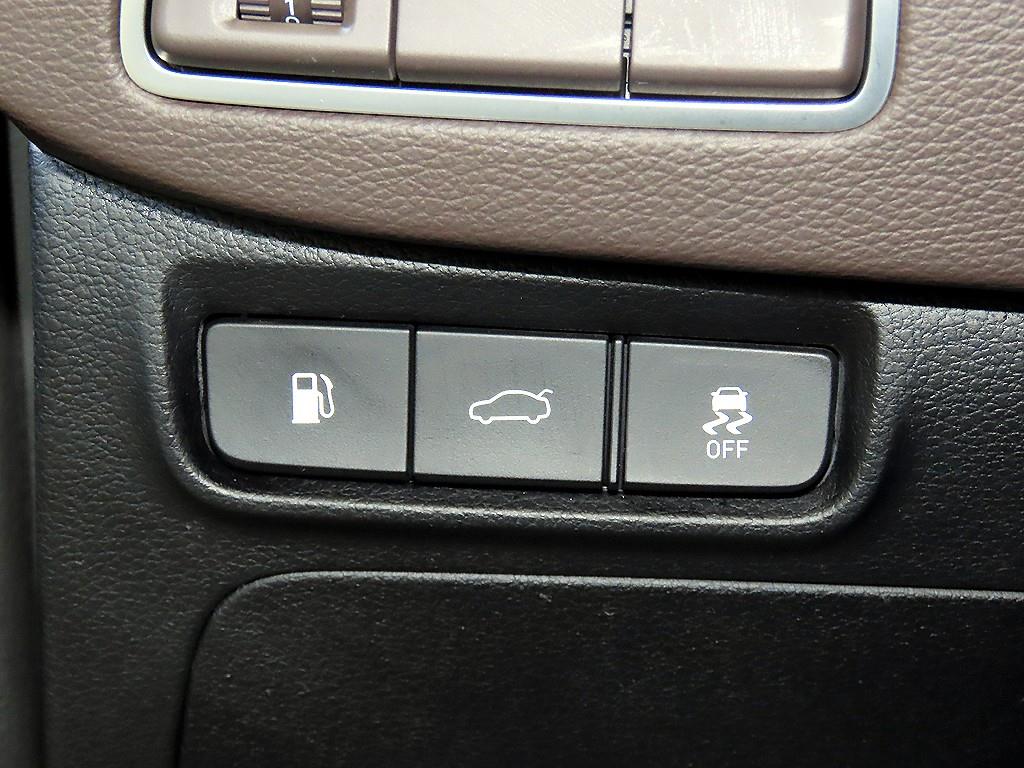 HYUNDAI Grandeur 2018 Negro - Importación desde Corea - HF Imports Iquique - Foto 14