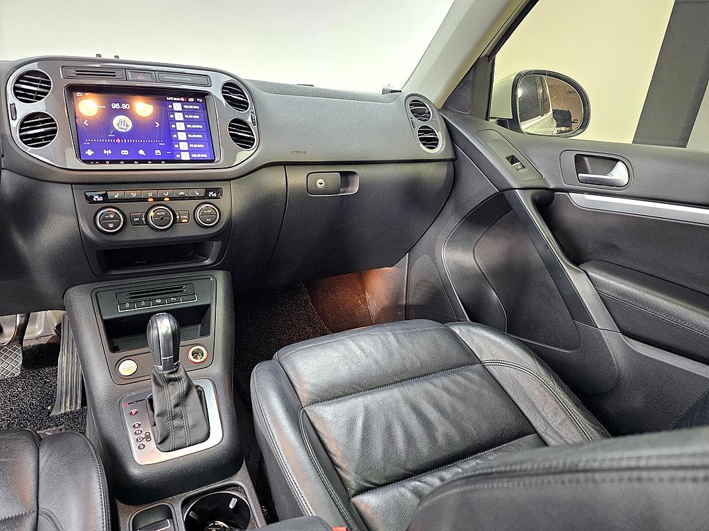 Volkswagen Tiguan - Vista 9