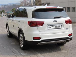 KIA Sorento - Vista 8