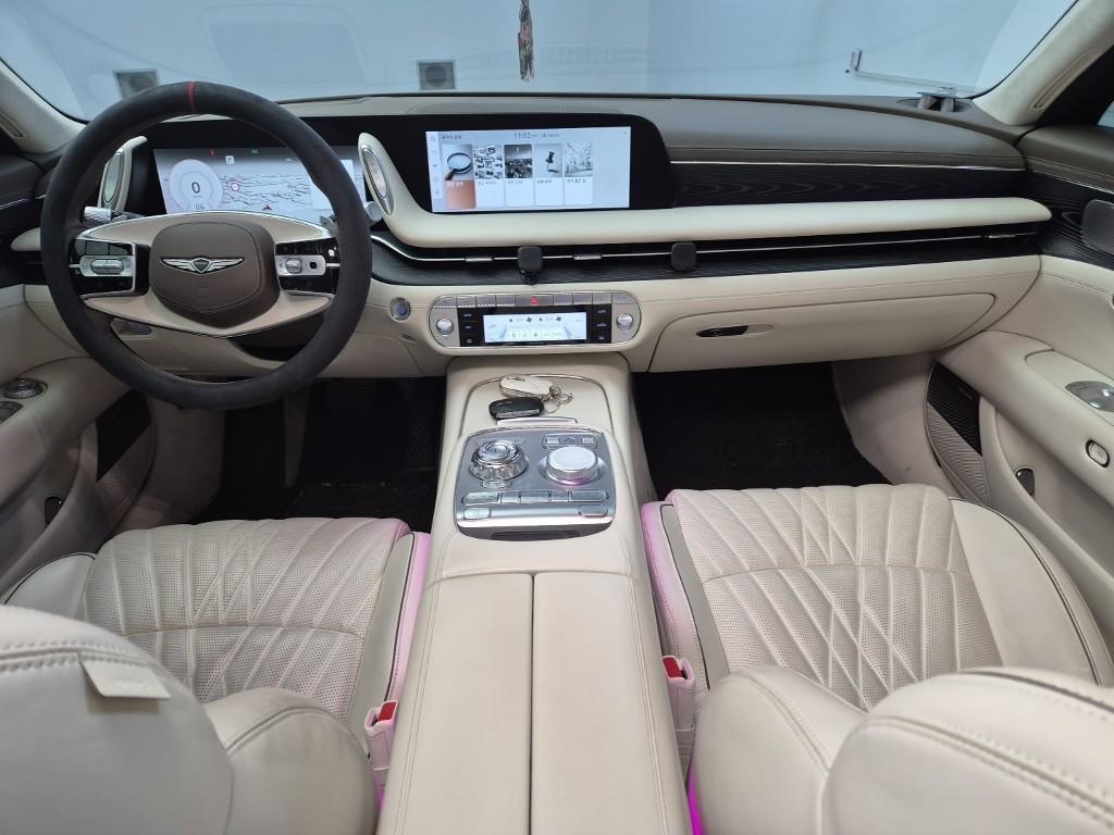 Genesis G90 - Vista 7