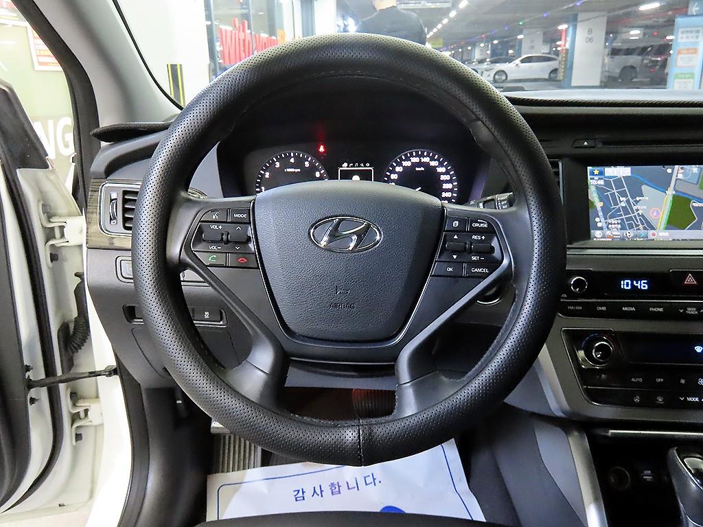 HYUNDAI Sonata - Vista 8