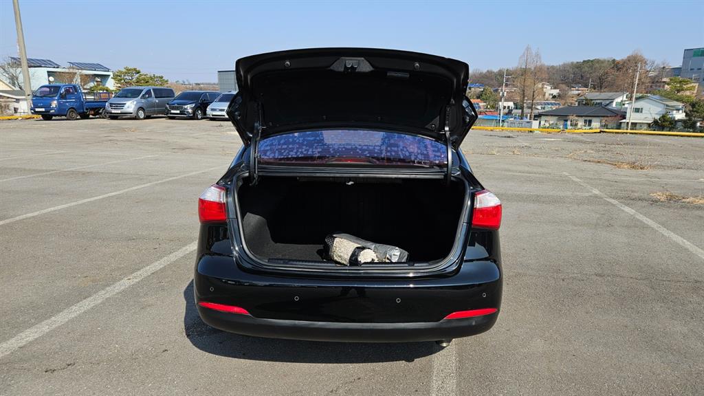 KIA K3 2014 Negro - Importación desde Corea - HF Imports Iquique - Foto 20