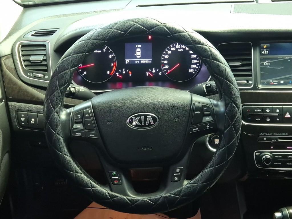 KIA K7 - Vista 9