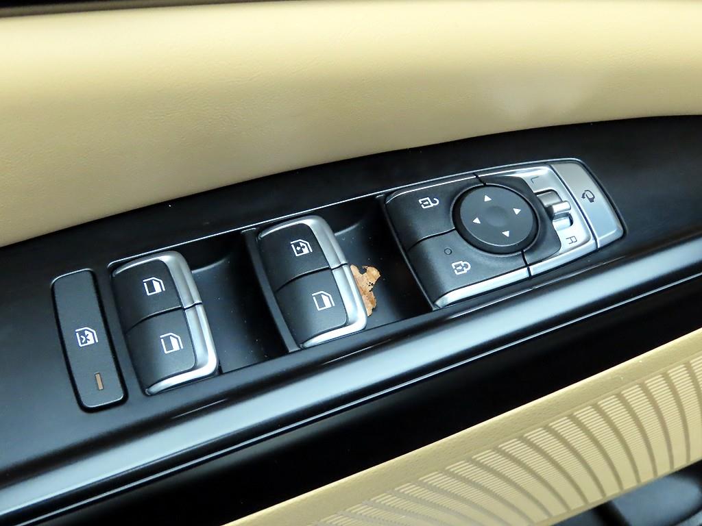 KIA Carnival - Vista 11