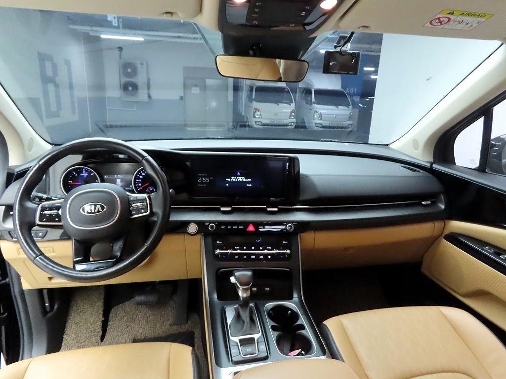 KIA Carnival - Vista 6