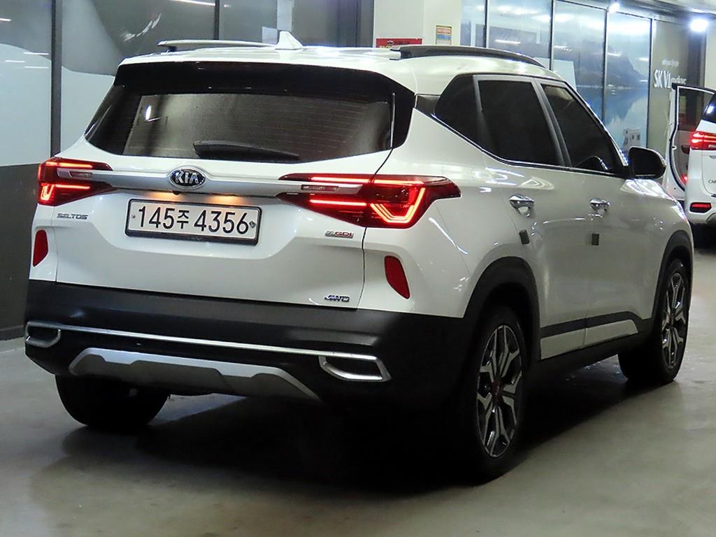 KIA Seltos - Vista 4