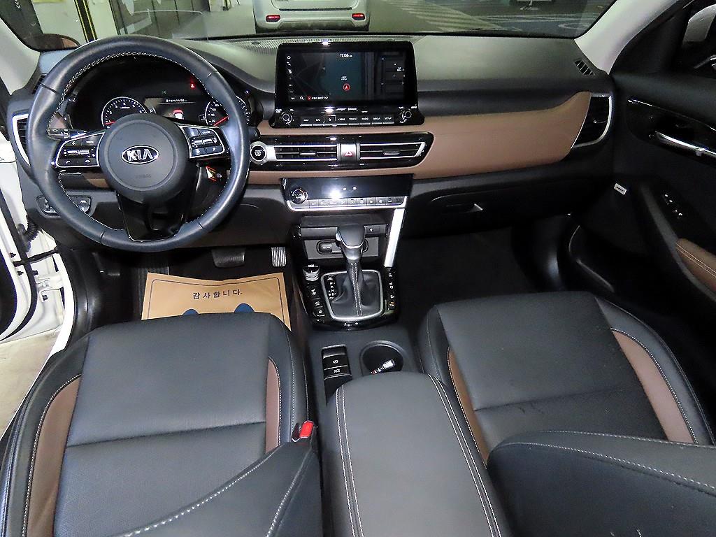 KIA Seltos - Vista 10