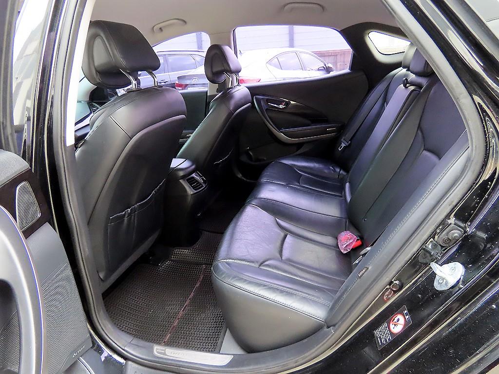 HYUNDAI Grandeur - Vista 6