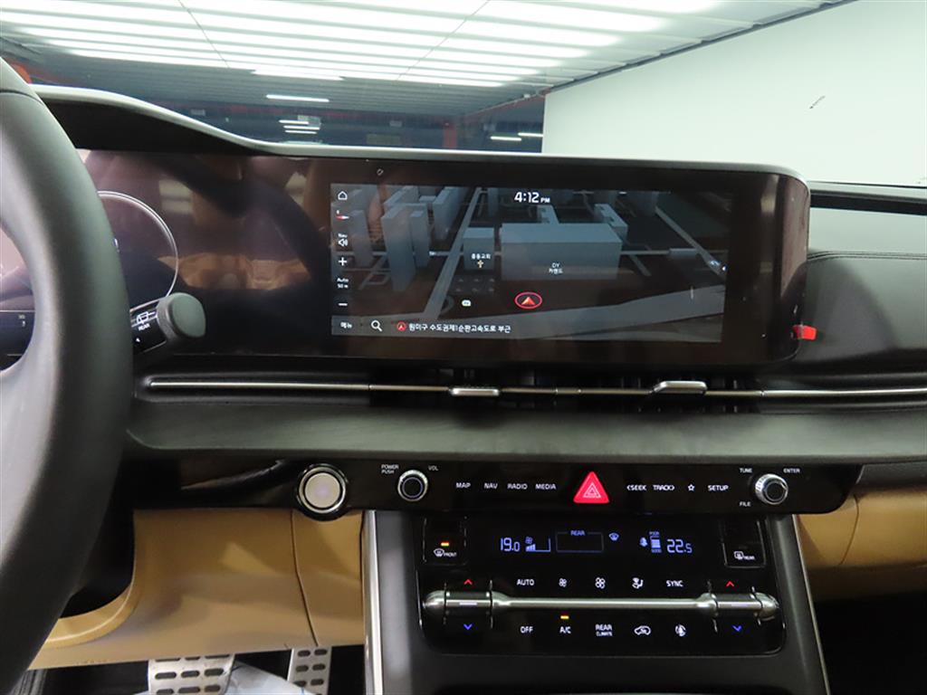 KIA Carnival - Vista 10