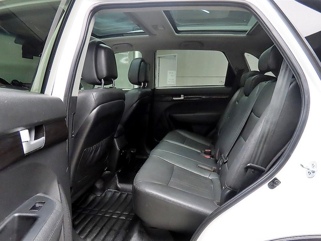 KIA Sorento - Vista 6