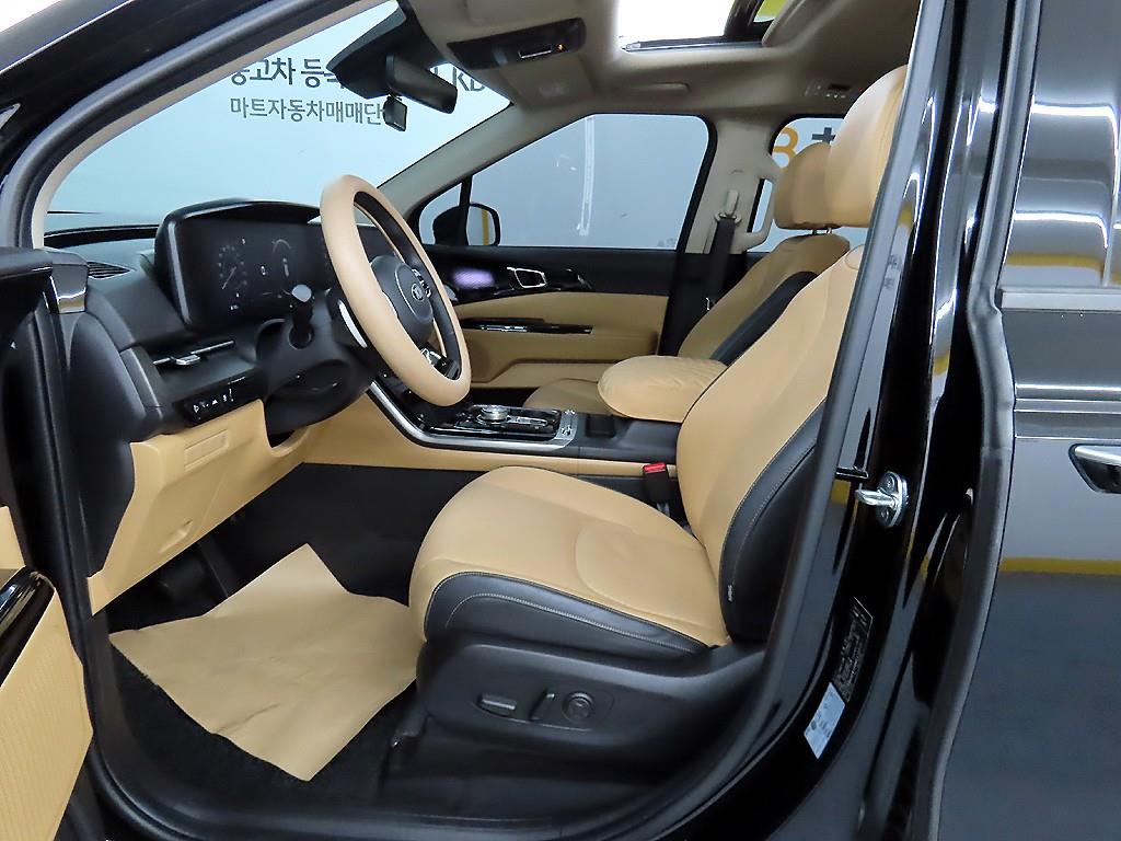 KIA Carnival - Vista 5