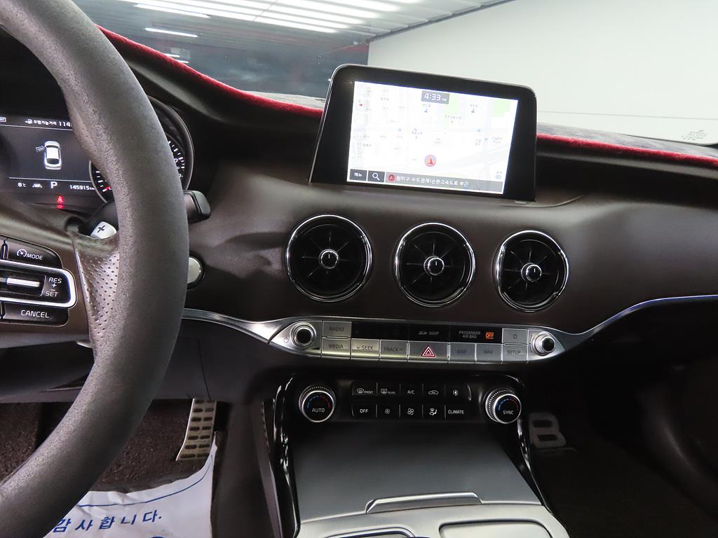 KIA Stinger - Vista 10