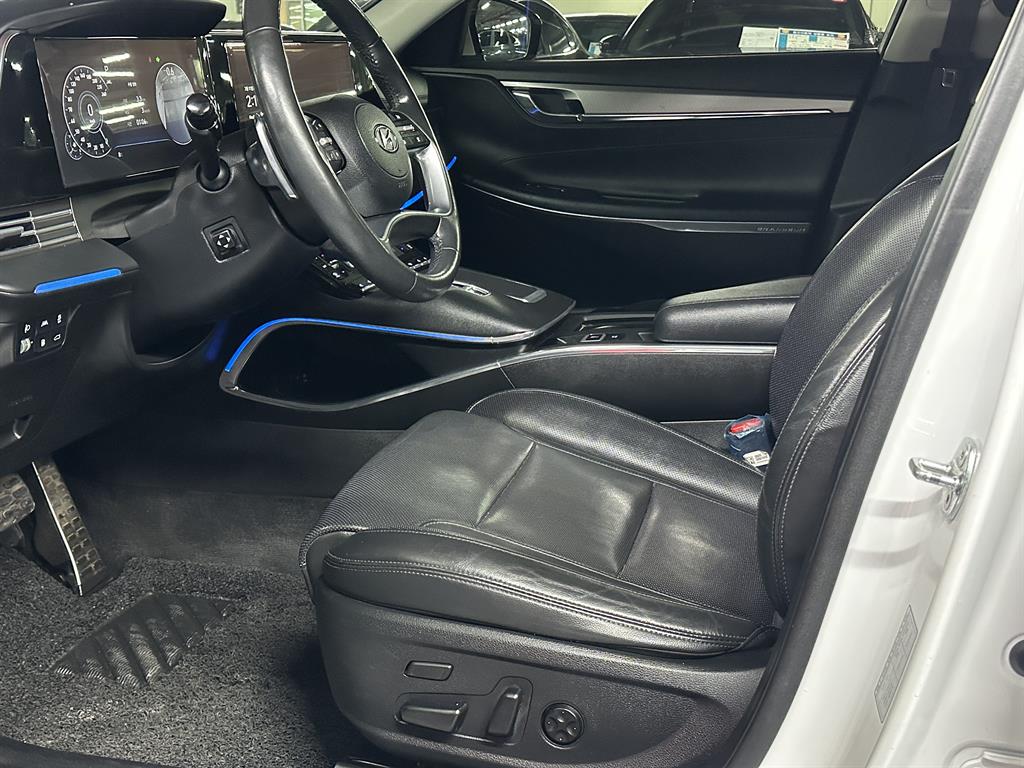 HYUNDAI Grandeur - Vista 7