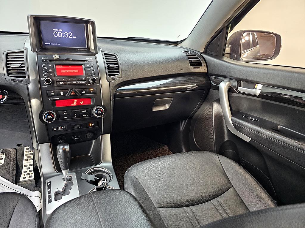 KIA Sorento - Vista 10