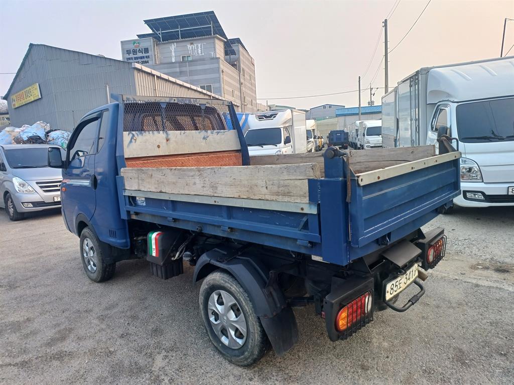 Small Truck (Completed) Dump - Vista 4