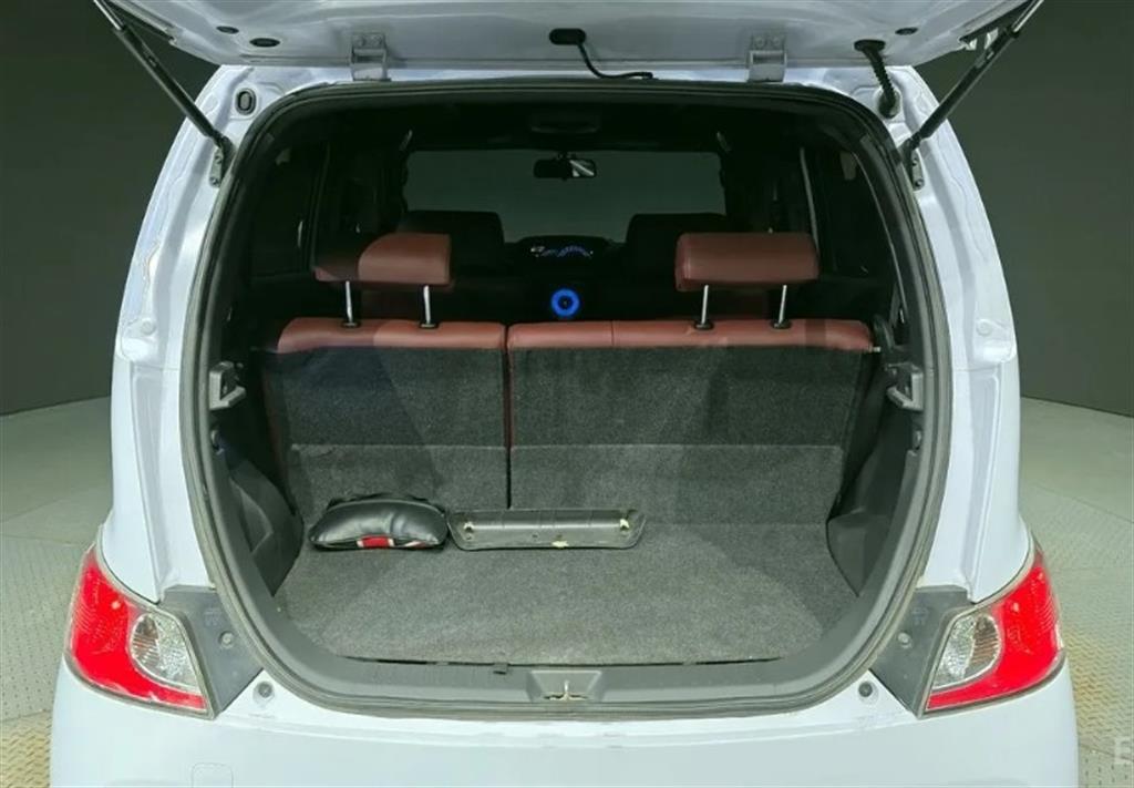 Toyota bB 2006 Blanco - Importación desde Corea - HF Imports Iquique - Foto 19