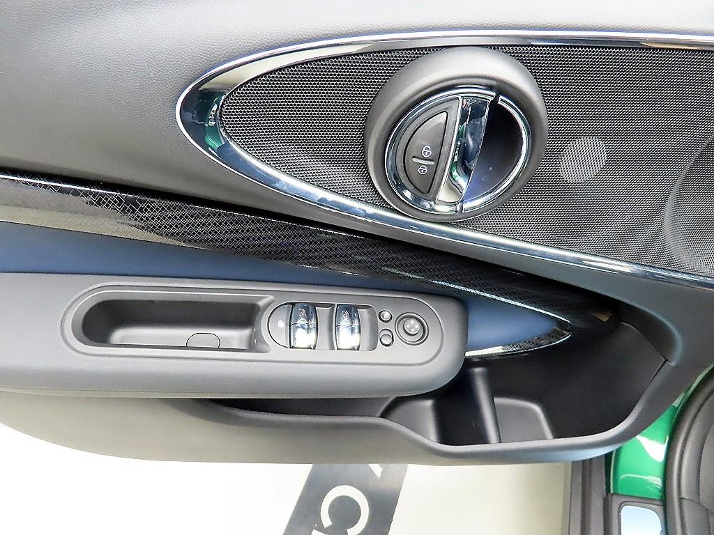 Mini Clubman - Vista 11