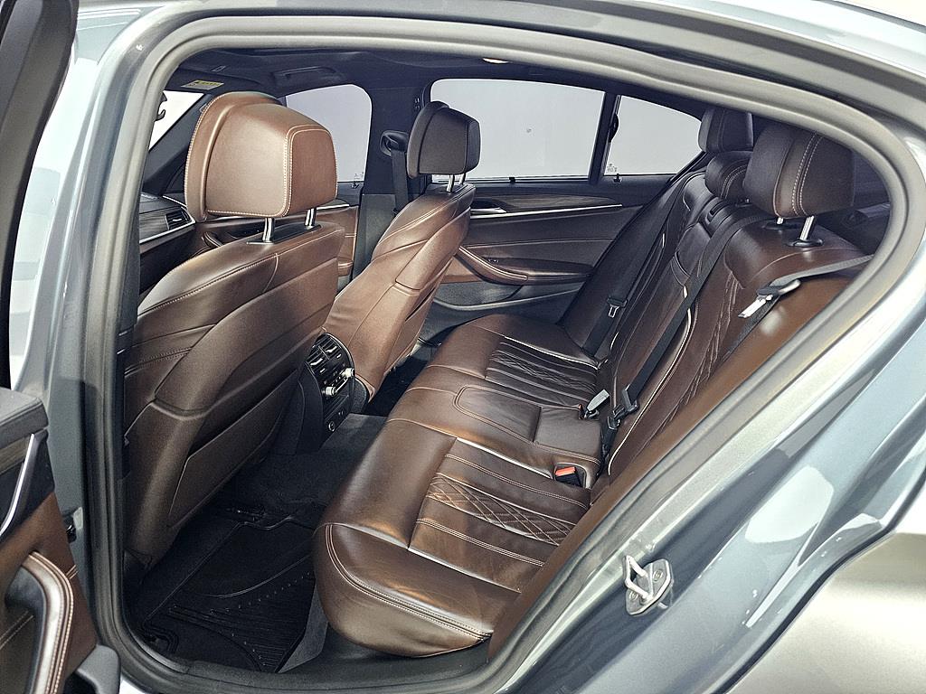 BMW 5 Series - Vista 9