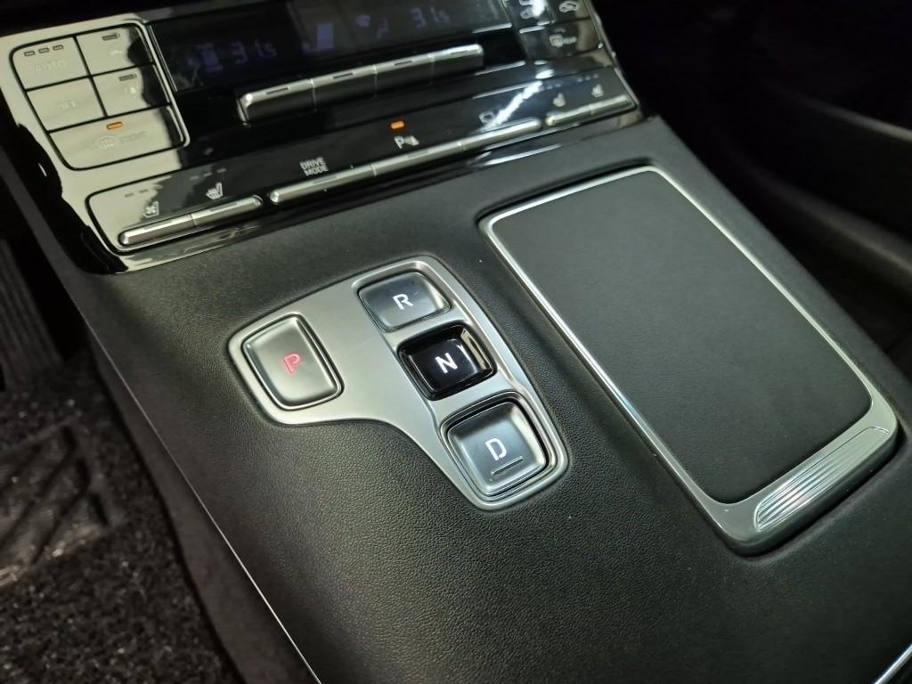 HYUNDAI Grandeur - Vista 11