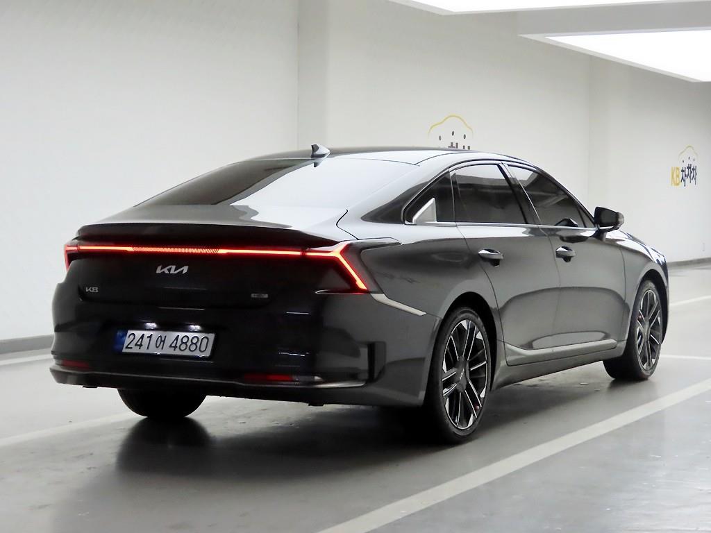 KIA K8 - Vista 4