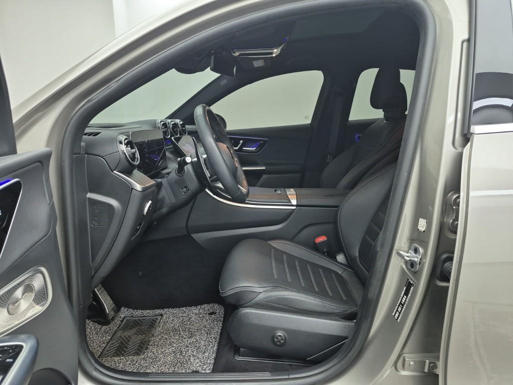 Mercedes Benz GLC Class - Vista 11