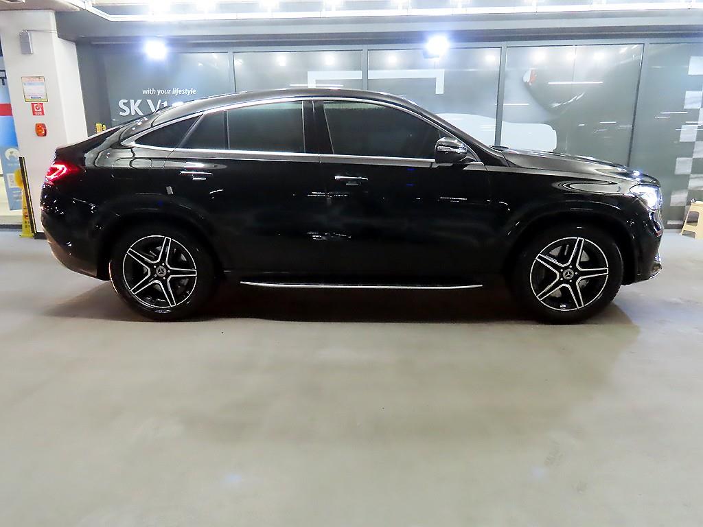 Mercedes Benz GLE Class - Vista 3