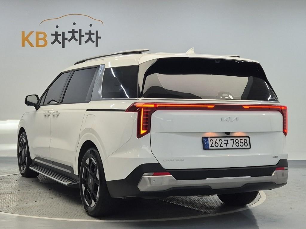 KIA Carnival 2024 Blanco - Importación desde Corea - HF Imports Iquique - Foto 17