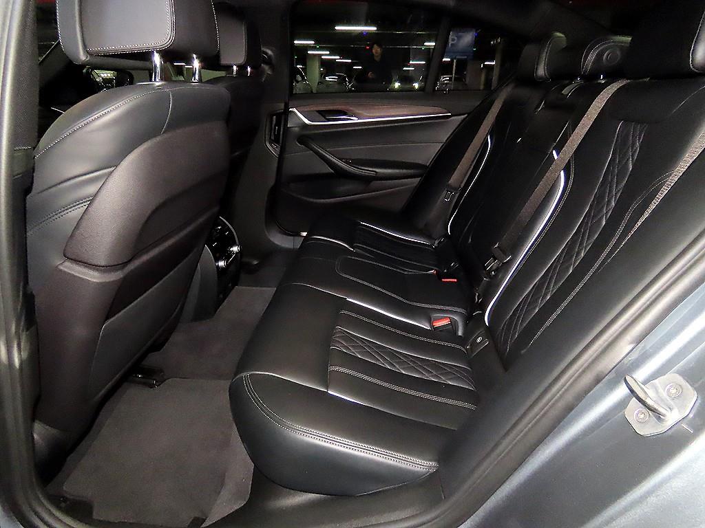 BMW 5 Series - Vista 7