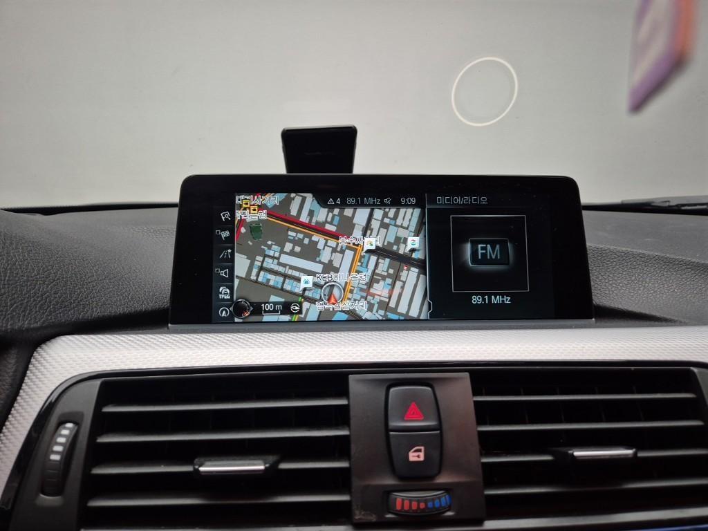 BMW 3 series 2017 Negro - Importación desde Corea - HF Imports Iquique - Foto 14