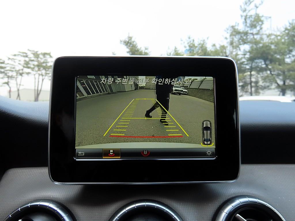 Mercedes Benz CLA Class 2018 Blanco - Importación desde Corea - HF Imports Iquique - Foto 15