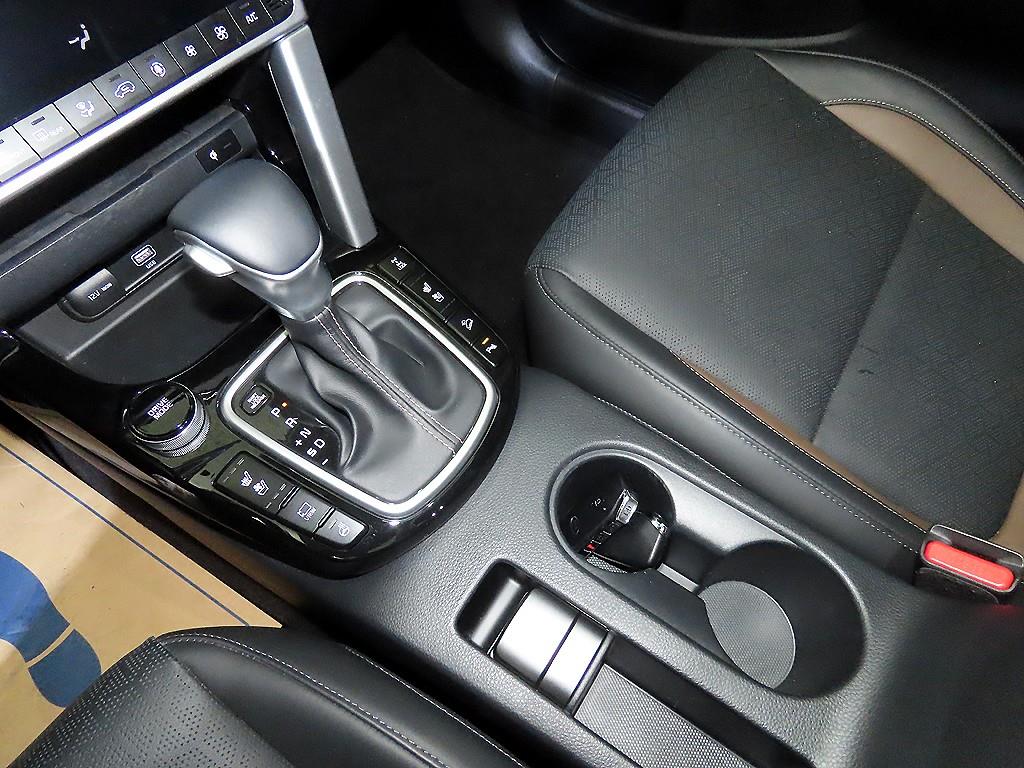 KIA Seltos - Vista 12