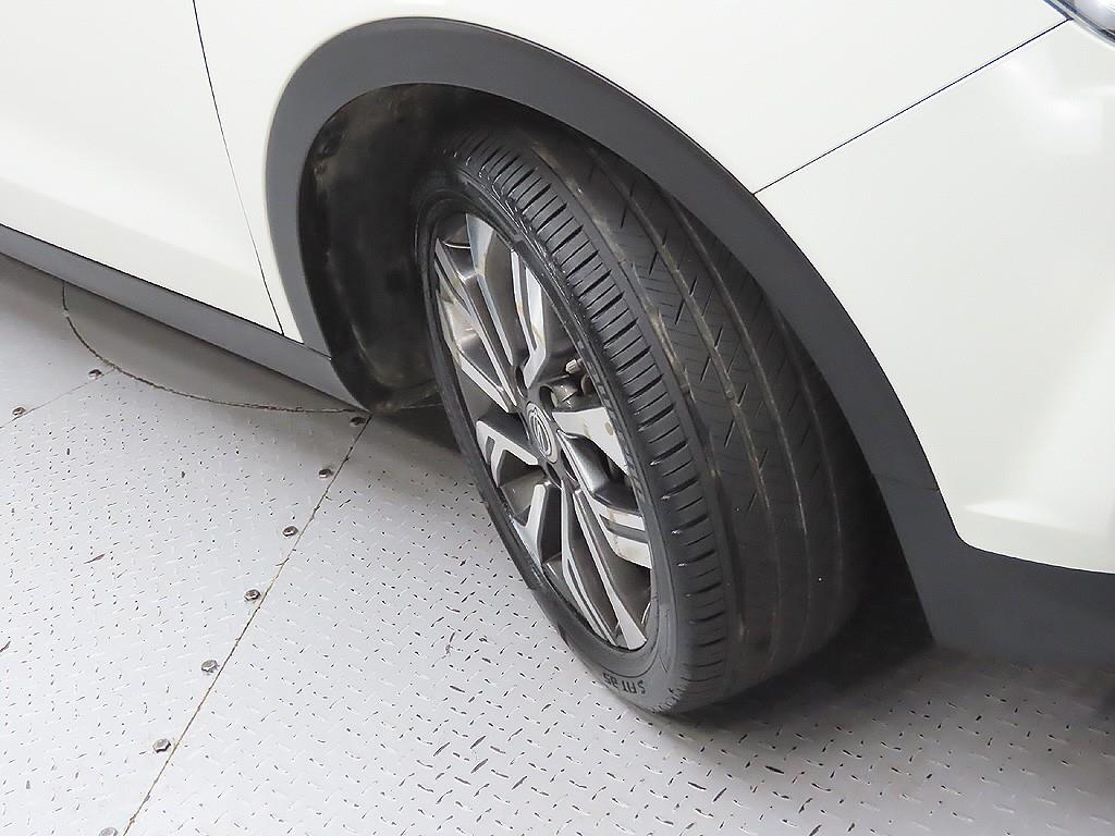 Ssangyong Tivoli - Vista 9