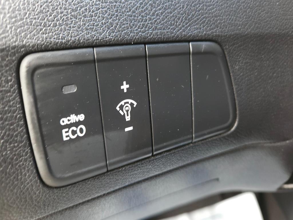 HYUNDAI Avante 2012 Gris - Importación desde Corea - HF Imports Iquique - Foto 14