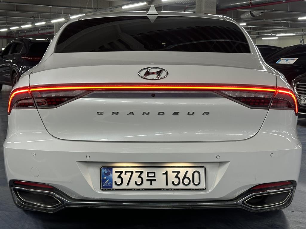 HYUNDAI Grandeur - Vista 4