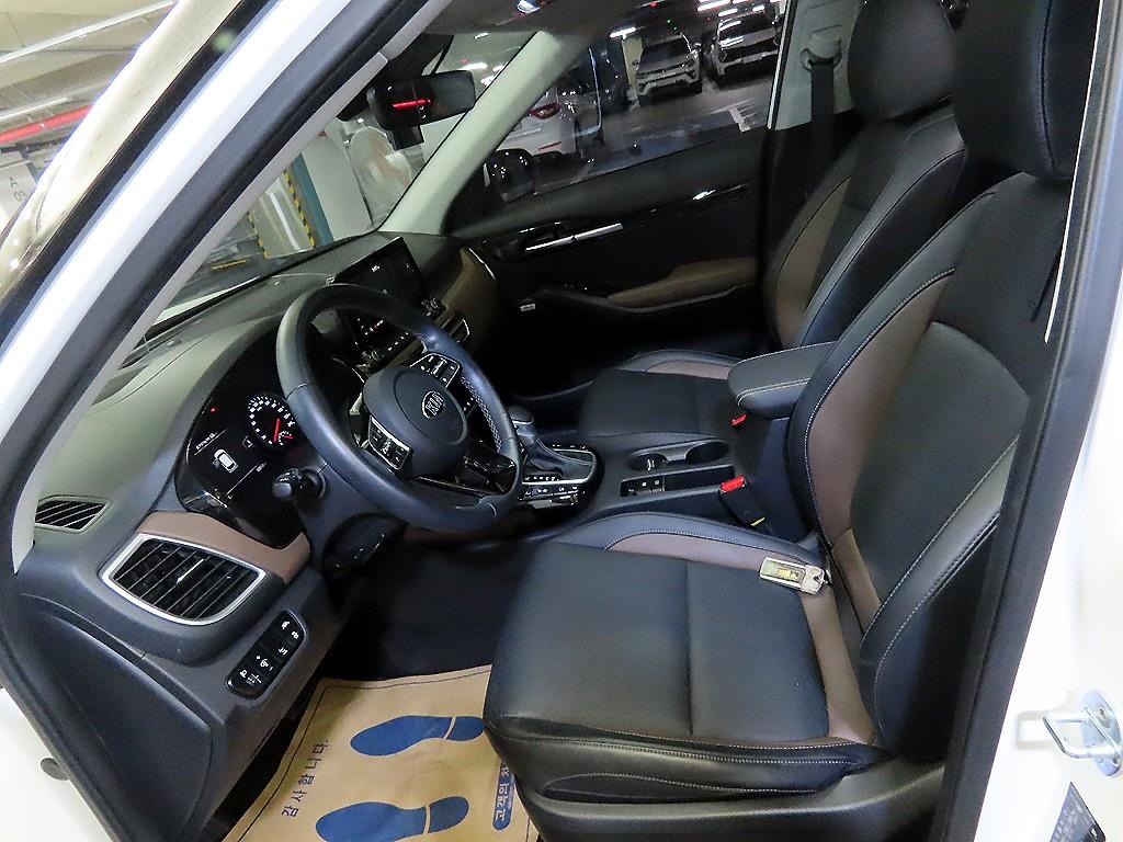 KIA Seltos - Vista 6