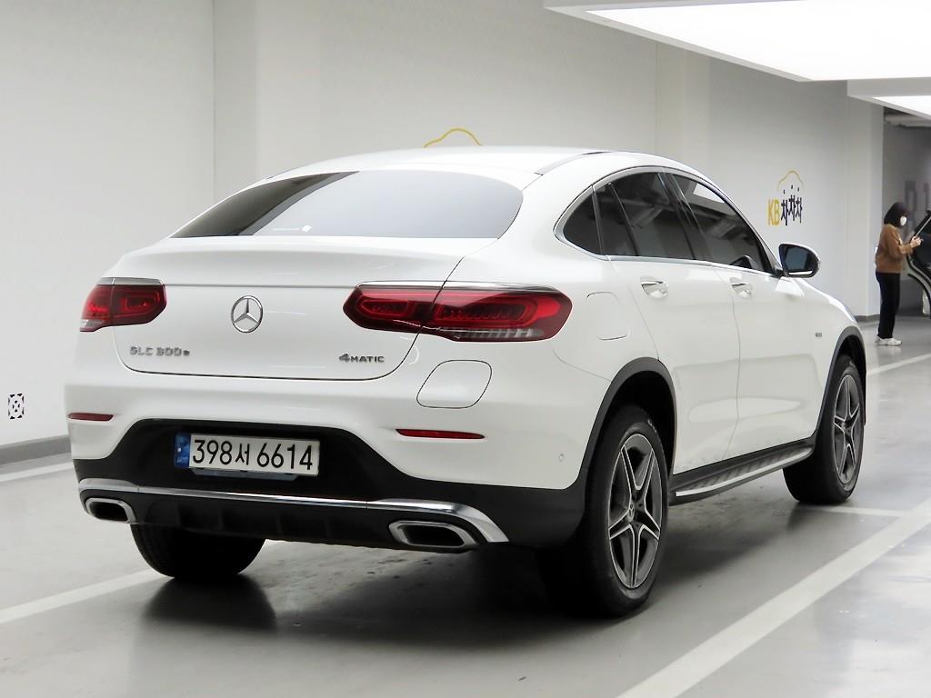 Mercedes Benz GLC Class - Vista 4