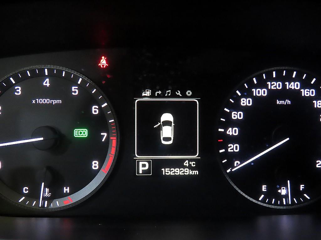 HYUNDAI Sonata - Vista 9