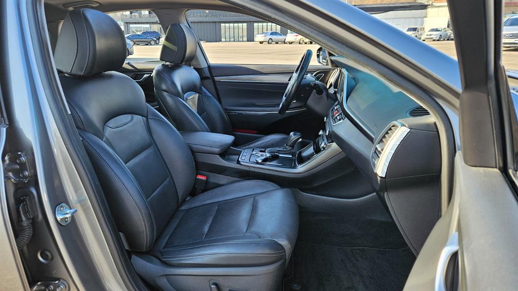 HYUNDAI Grandeur - Vista 12