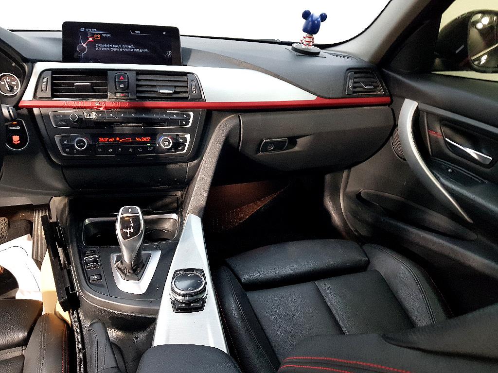 BMW 3 series - Vista 10