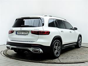 Mercedes Benz GLB Class - Vista 8