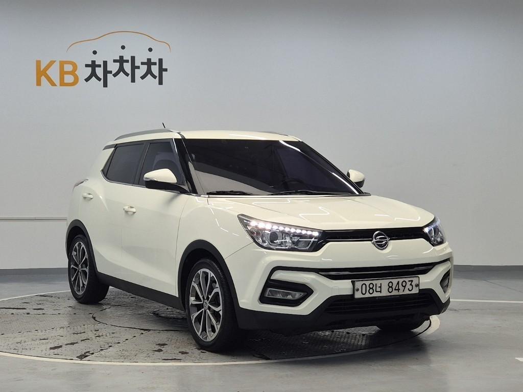 Ssangyong Tivoli - Vista 4