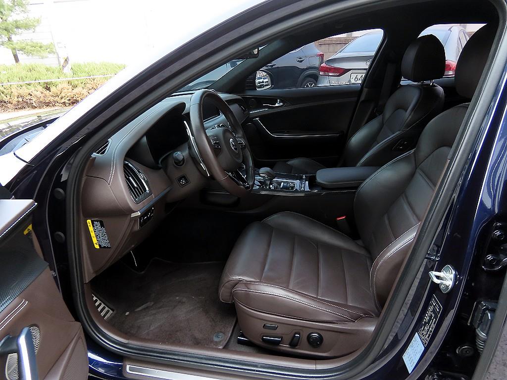 KIA Stinger - Vista 5