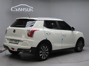 Ssangyong Tivoli - Vista 8